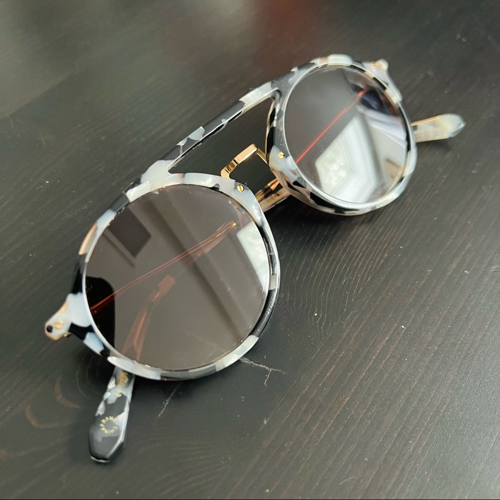 Krewe 🖤 Marigny black & white 24k sunglasses